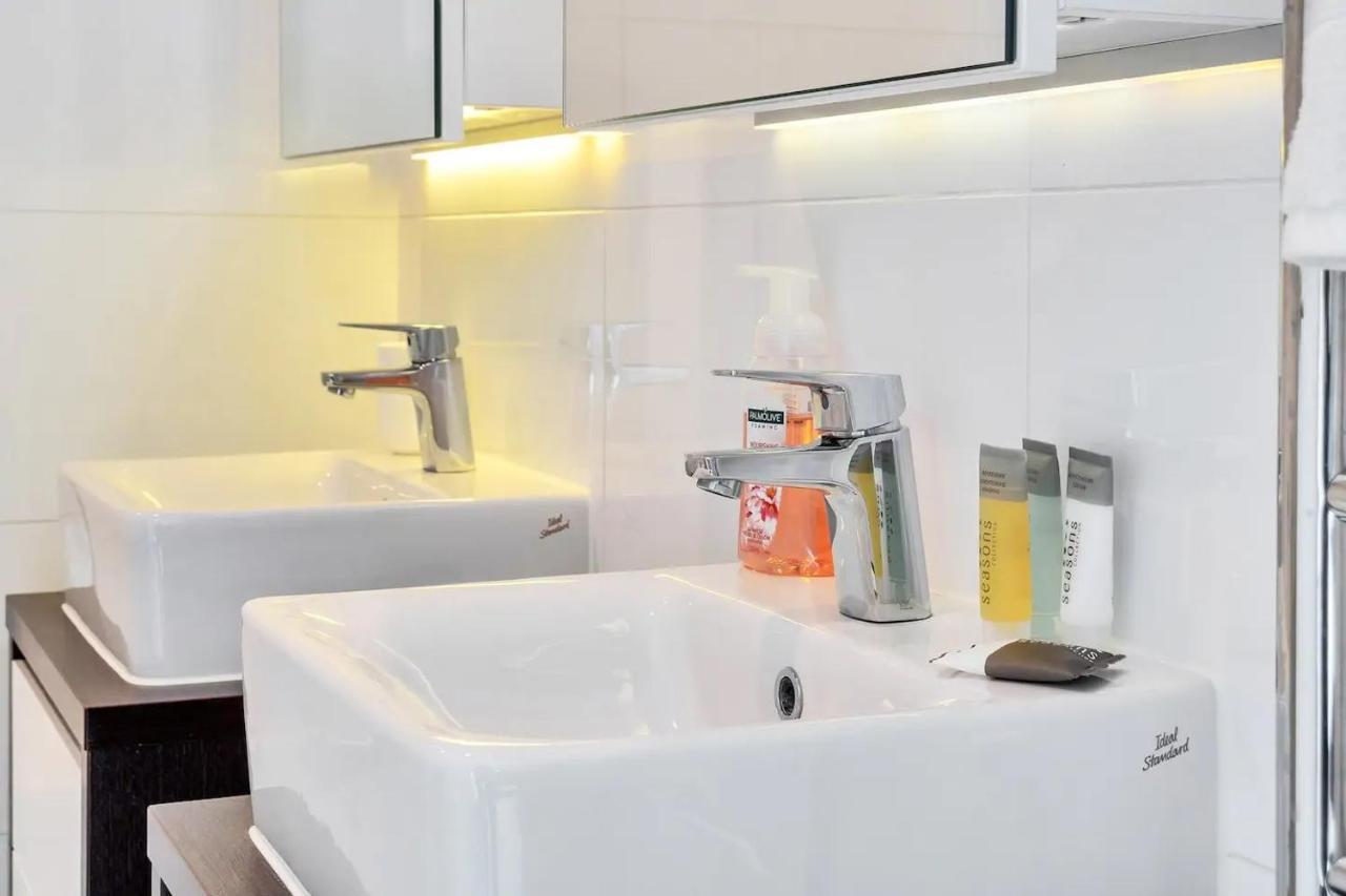 Ferienwohnung Amazing Harbour, Skytower And Rangitoto Views Auckland Exterior foto